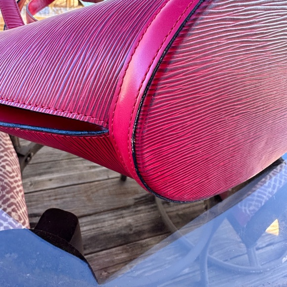 🔥🔥Louis Vuitton Red Epi Leather St.Jacques GM Tote - Picture 14 of 15